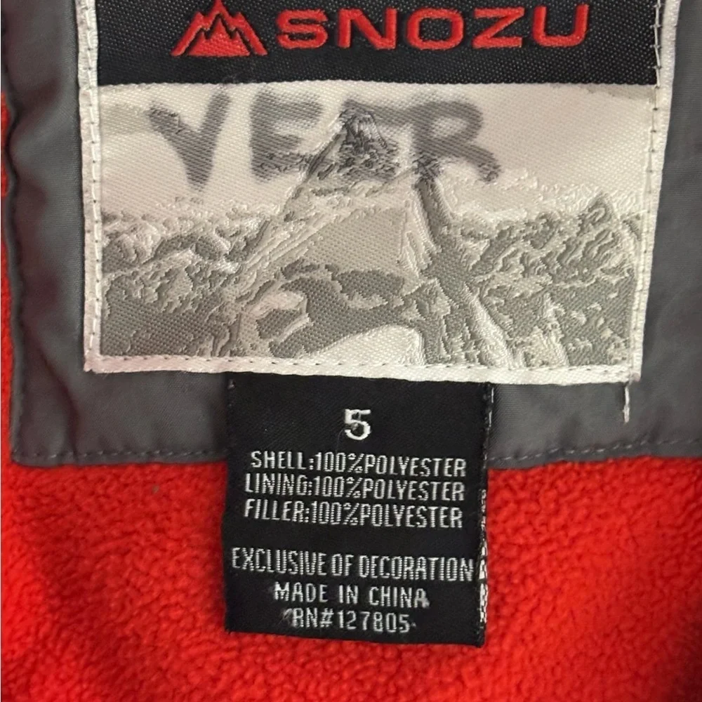 Boys size 5 snozu brand winter jacket, #G1183